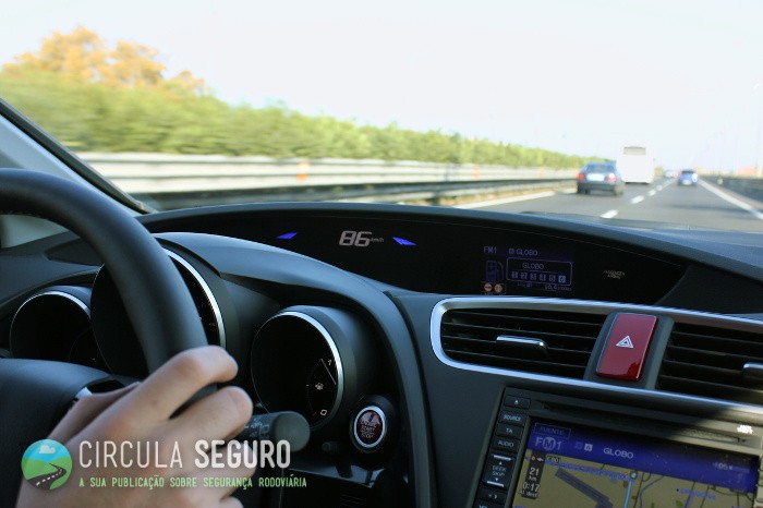 A rádio do carro pode ser uma grande companheira de viagem