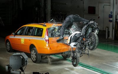 Motos: sistema de chamada de emergência pode salvar vidas